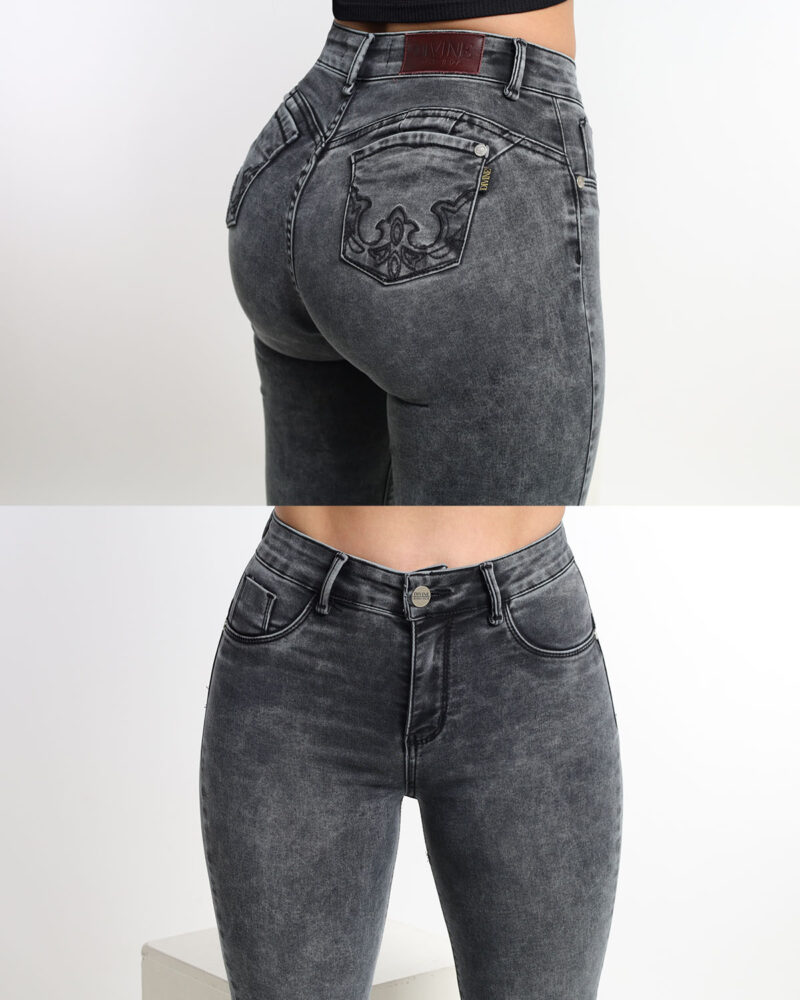 Ferrari Flare Gris con Bordado