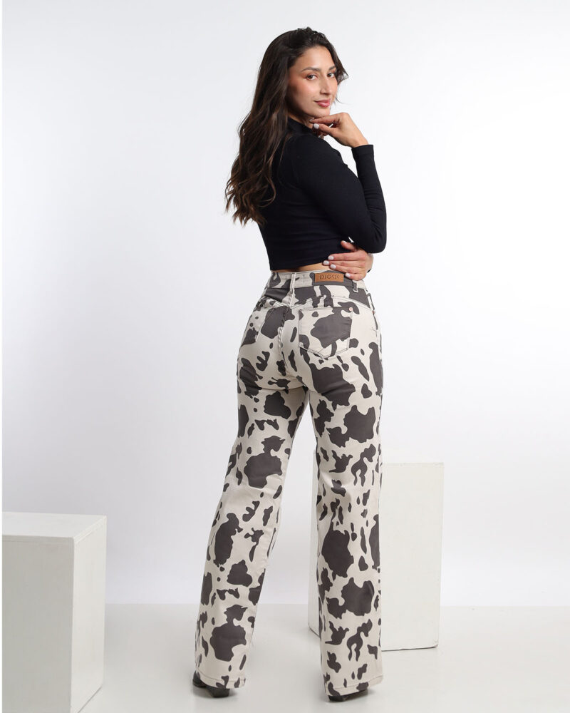 Giulia Print