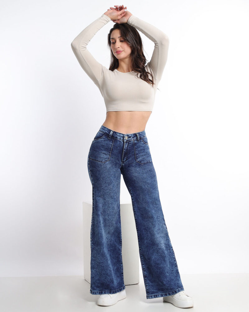Giulia Blue con tachas